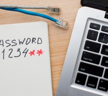 Attacco di credential stuffing con accesso non autorizzato tramite credenziali rubate